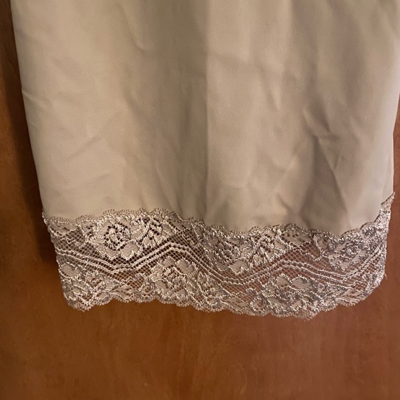 Shapewear camisole underwire cups size M - Picture 3 of 8